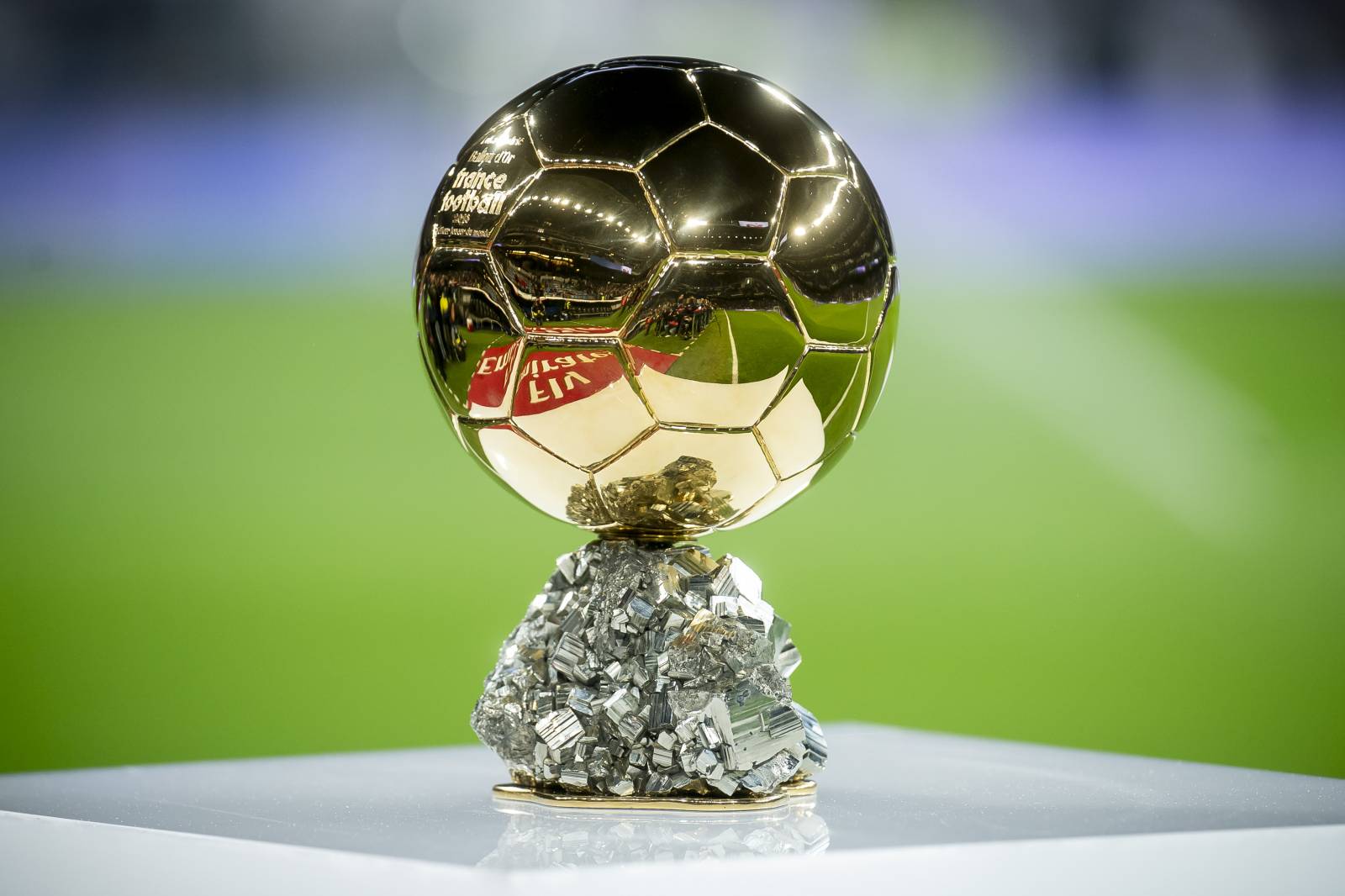 Экс-форвард «Баварии»: Месси в этом году не заслужил «Золотой мяч»