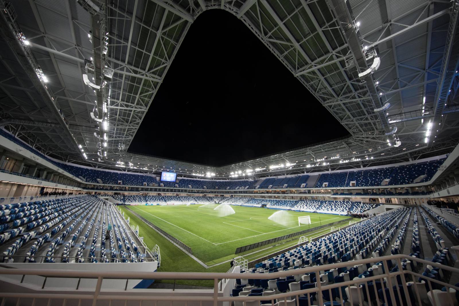 Талисманом стадиона в Калининграде стала бетонная свая по кличке Эдик (ФОТО)