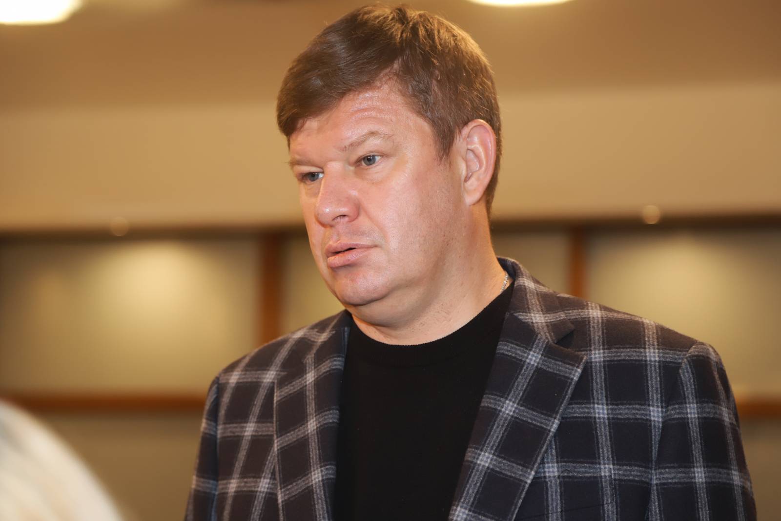 «Какого чёрта, двойные стандарты»: Губерниев вышел из себя из-за допуска Кюна к соревнованиям, в отличие от Латыпова