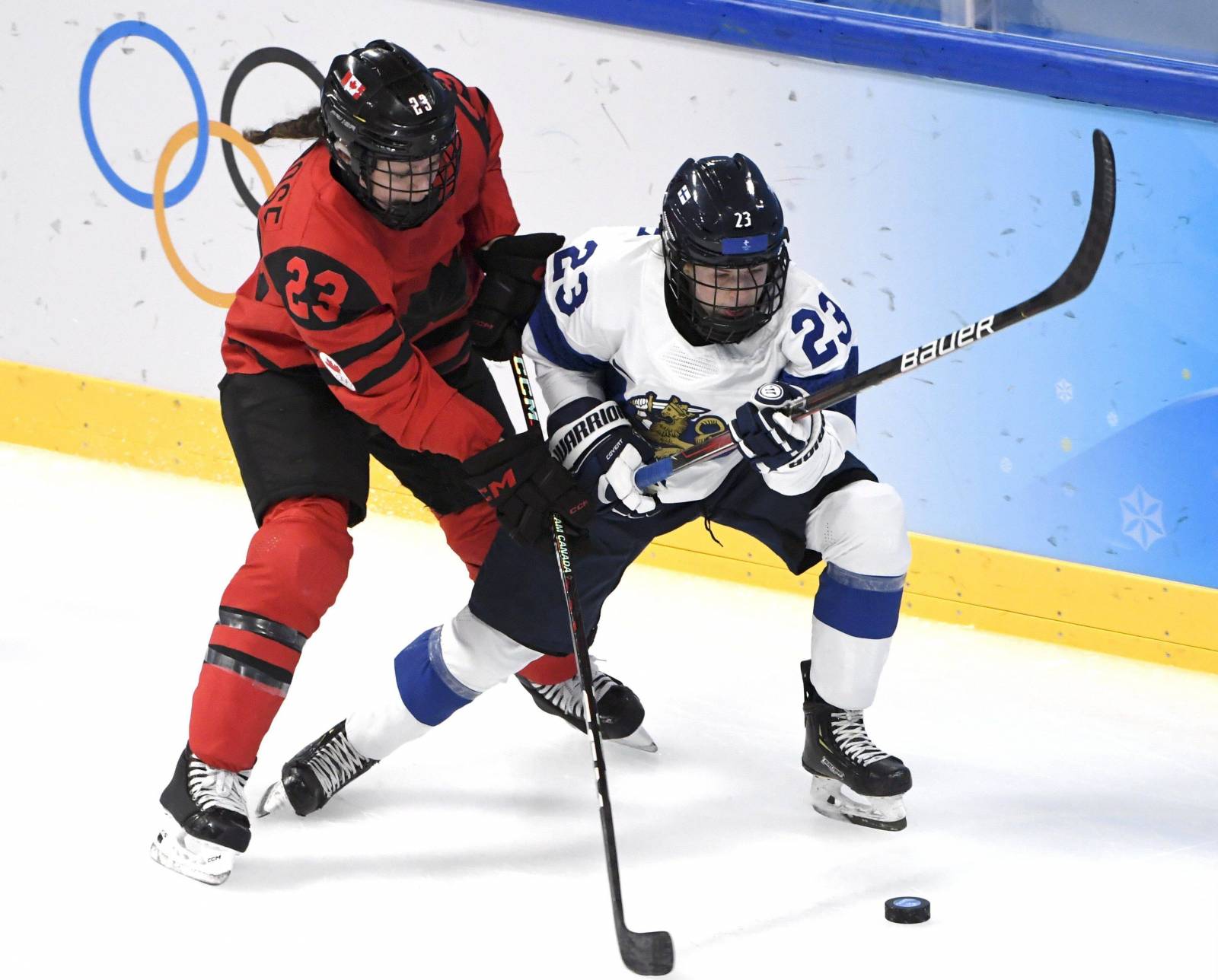 Результат хоккея женщины. Женская сборная Канады по хоккею с шайбой. Хоккей 2022 Финляндия Канада. Россия Канада женский хоккей. Женская хоккейная сборная Финляндии.