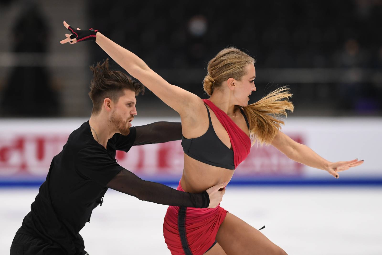 Александра Степанова и Иван Букин олимпиада 2022 ритм танец