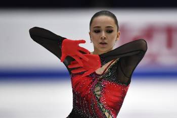 В Международном союзе конькобежцев объяснили неучастие Валиевой в показательных выступлениях