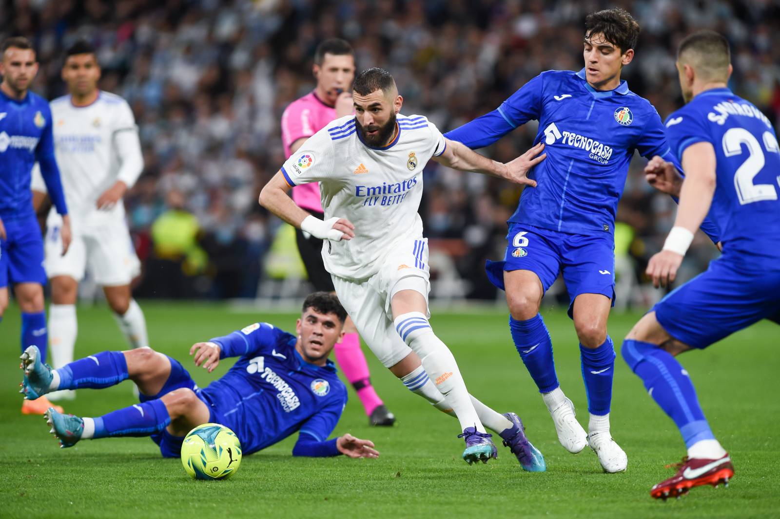 Футбол прямая трансляция сейчас. Real Madrid vs Chelsea. Реал Челси состав.