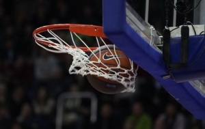 НБА одобрила использование судьи, ответственного за видеоповторы