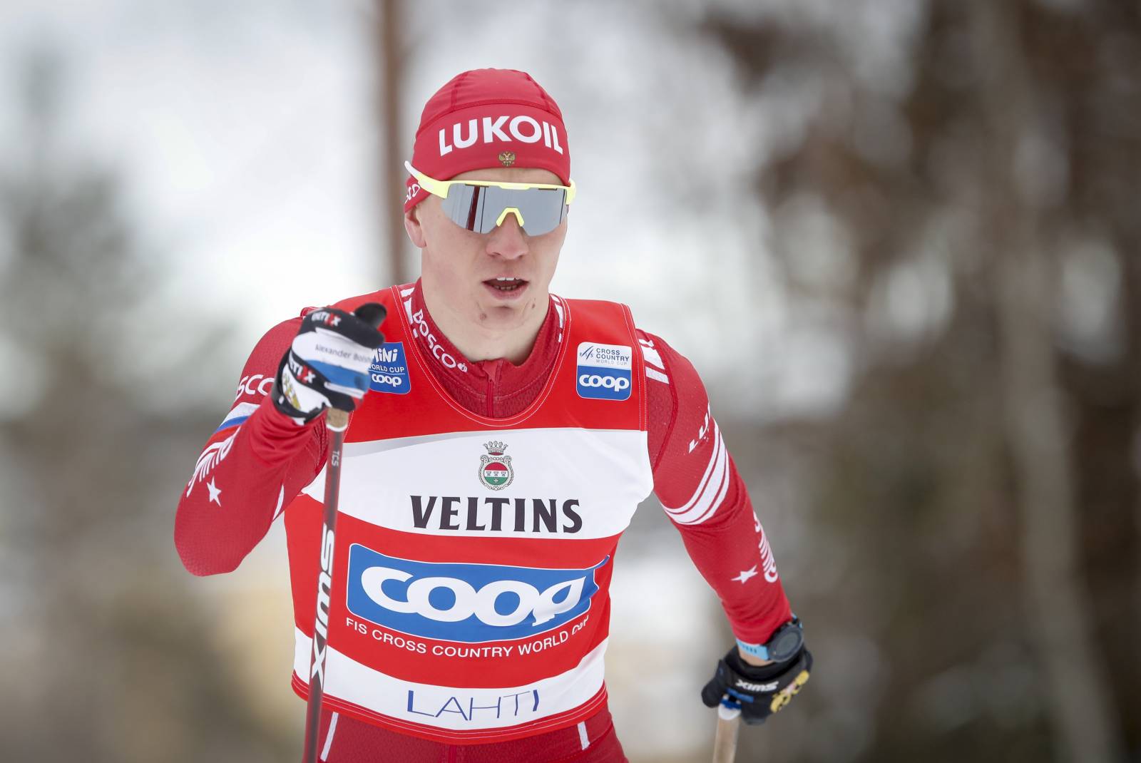 Большунов видит «луч надежды» в возвращении российских лыжников на международные старты