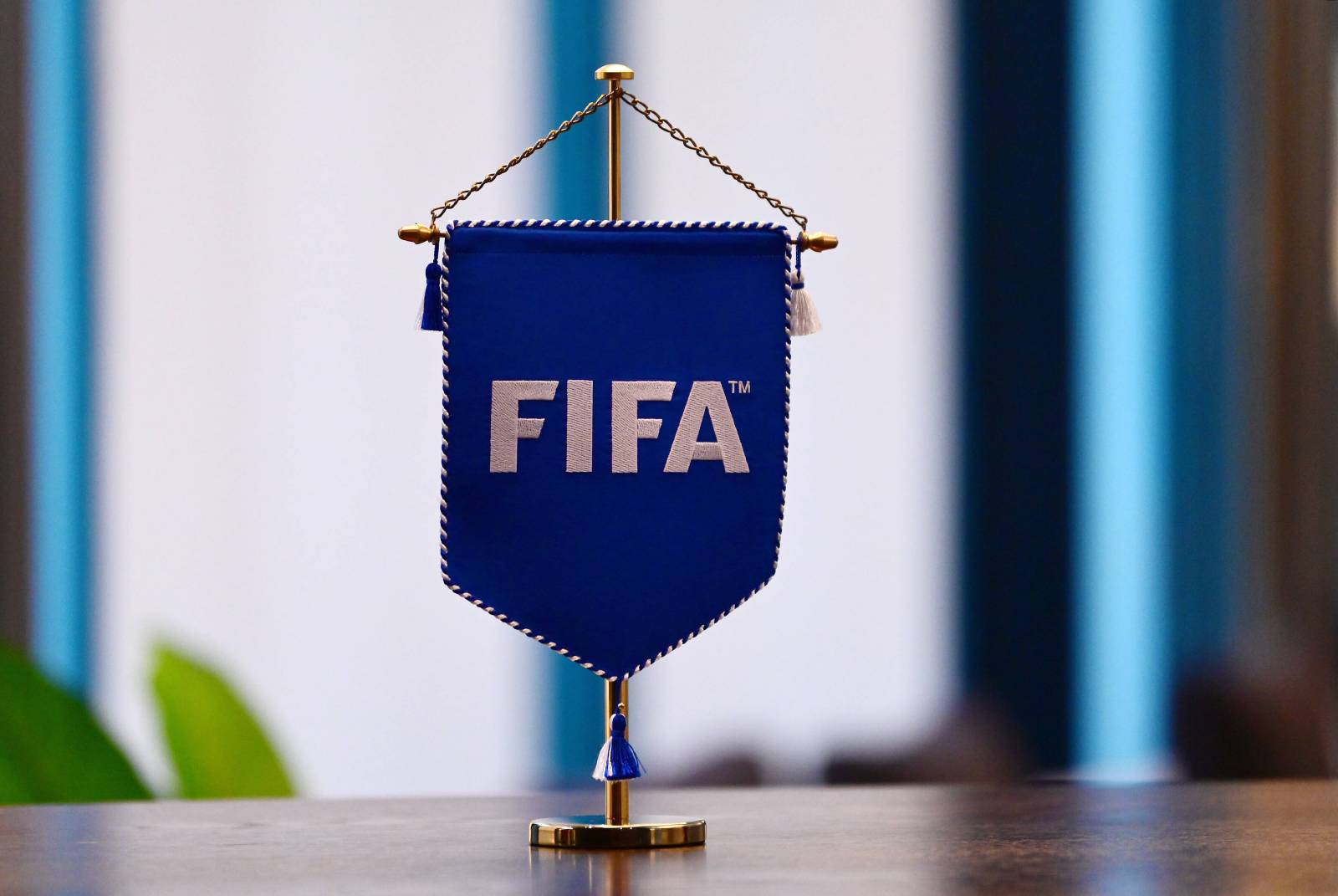 ФИФА и УЕФА намерены открыть специальные счета для нормальной трансферной работы российских клубов