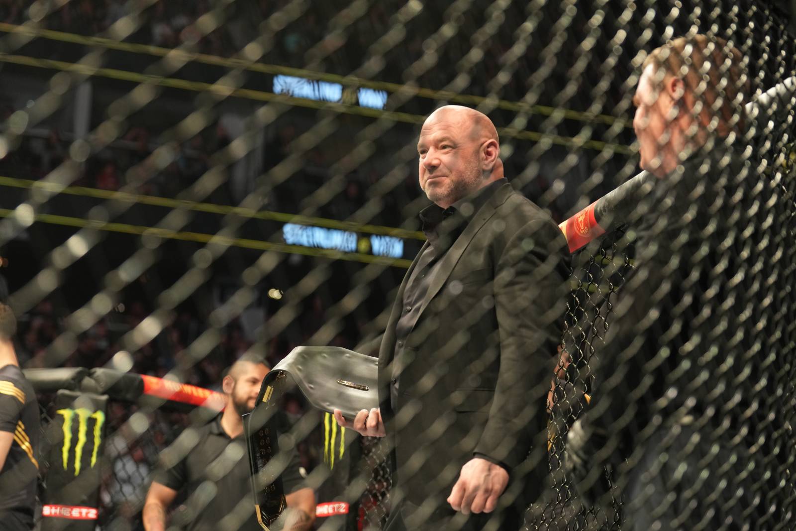 Президент UFC назвал свой любимый поединок в ММА
