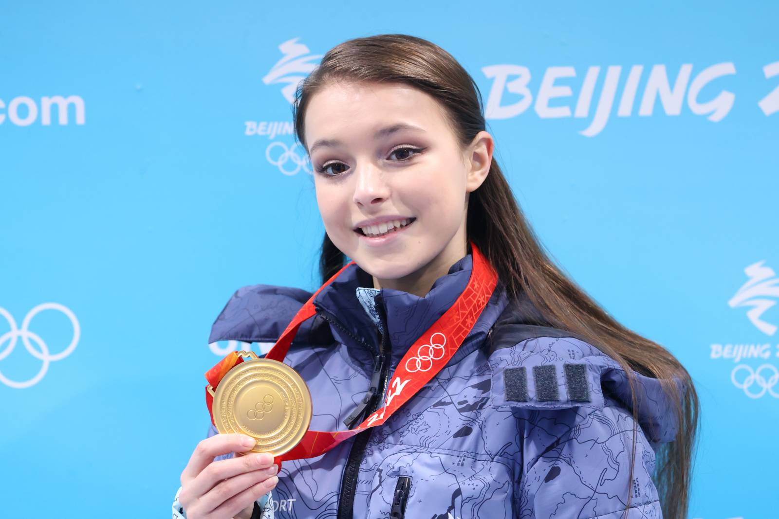 18-летняя Щербакова заявила о необходимости лечь на операционный стол