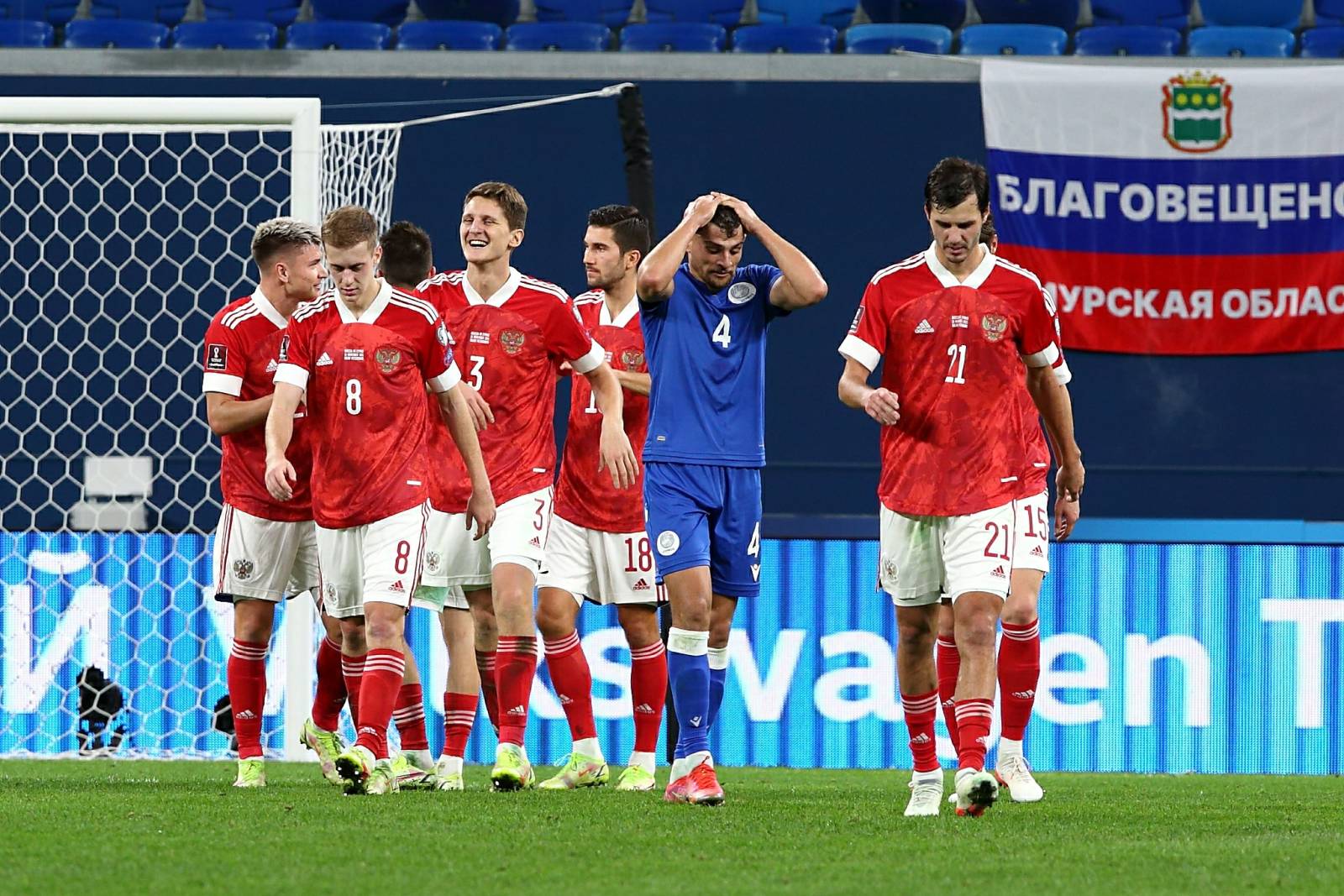 Россия вырвала победу в концовке товарищеского матча с Киргизией
