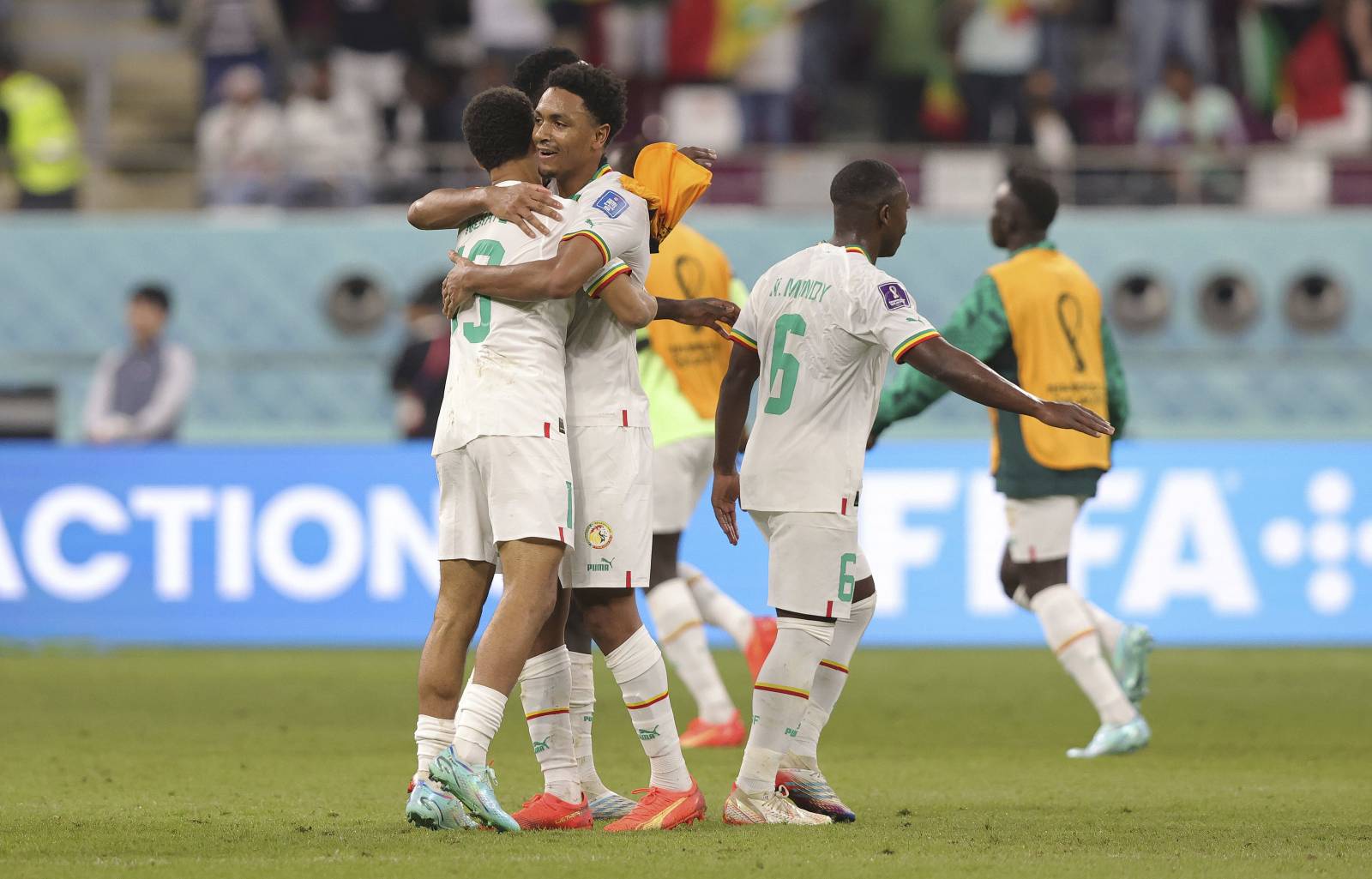 Экс-форвард сборной Сенегала считает, что африканцы смогут обыграть Англию в 1/8 финала ЧМ-2022