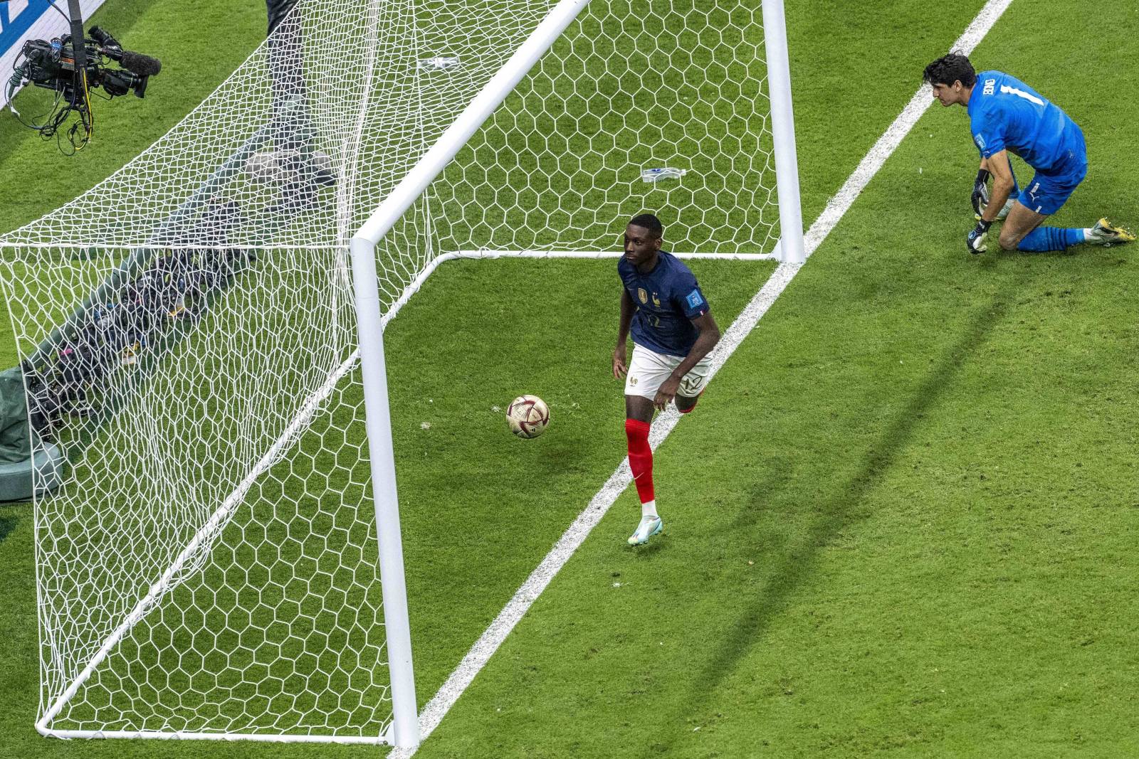 Коло-Муани забил третий по скорости гол в качестве запасного в истории ЧМ