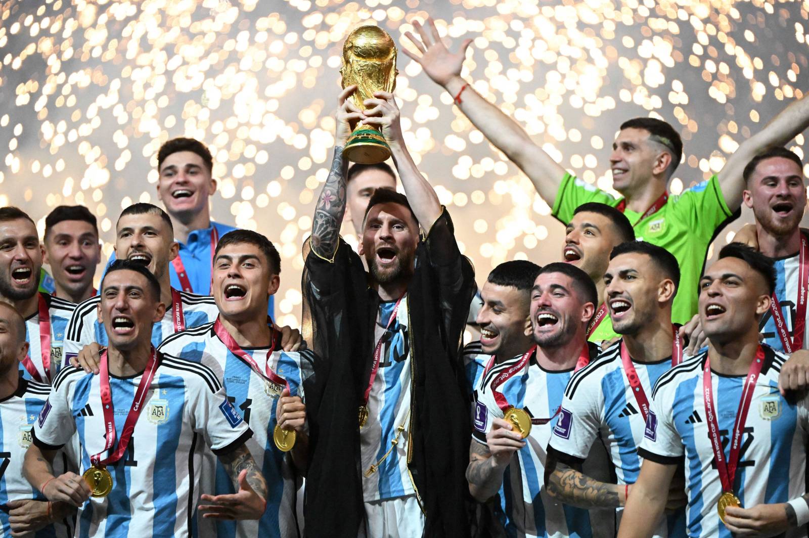 Он великий, он сделал это! Месси с Аргентиной выиграли чемпионат мира, победив Францию в сумасшедшем финале-триллере