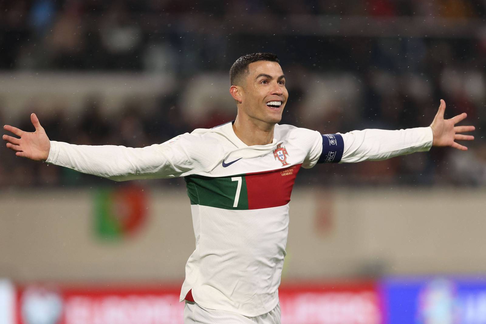 Дубль Роналду помог сборной Португалии разгромить в гостях Люксембург