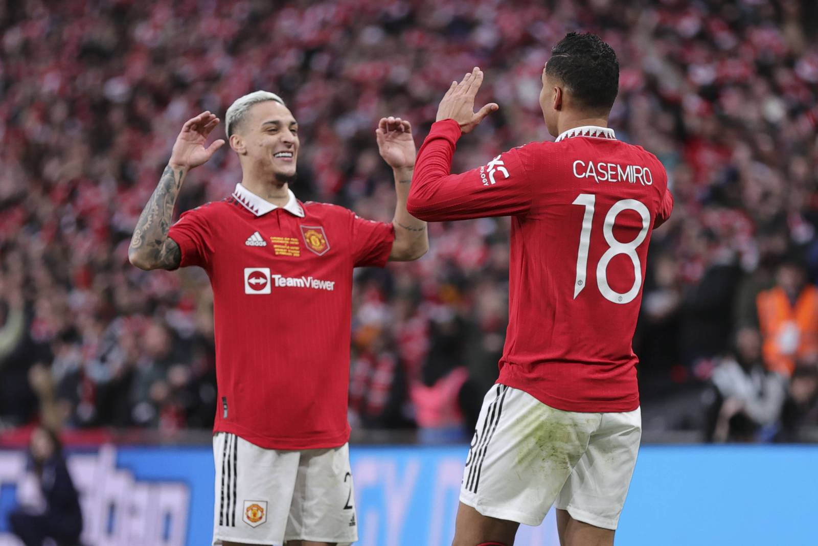 Форма Manchester United 2019 2020