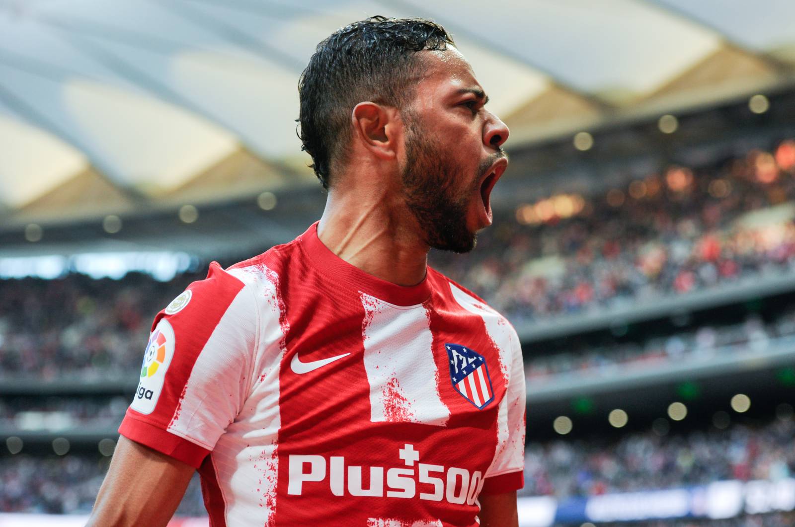 Мемфис депай атлетико мадрид. Ренан лоди. Ренан лоди. Ренан лоди. Футболист победил.