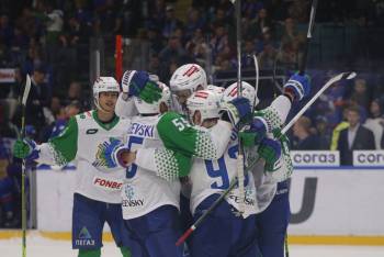 Хет-трик Дроздова принёс «Салавату Юлаеву» победу над «Северсталью» в КХЛ