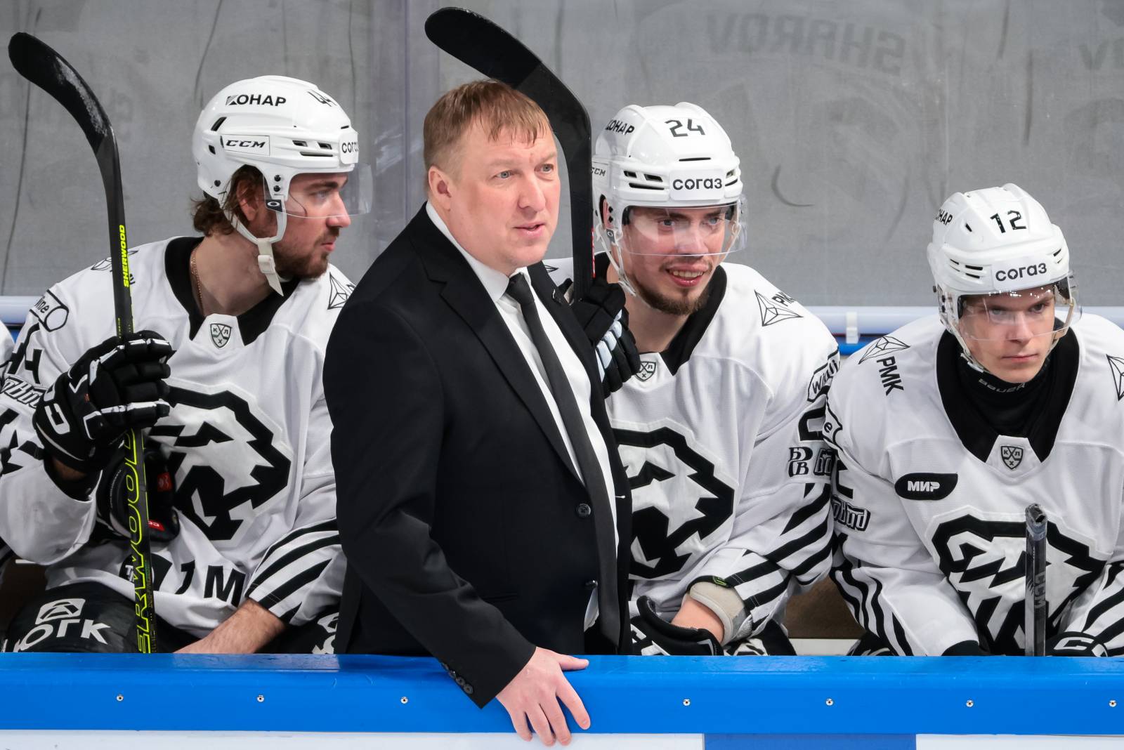 Тренер «Трактора» Заварухин прокомментировал третье подряд поражение от «Локомотива»
