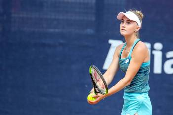 Полина Кудерметова покинула турнир в Руане, проиграв Плишковой