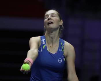 Макарова проиграла украинке Стародубцевой на старте турнира в Португалии