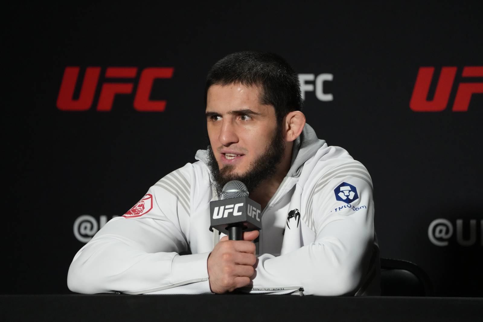 Никал оценил шансы Махачева на третий пояс UFC