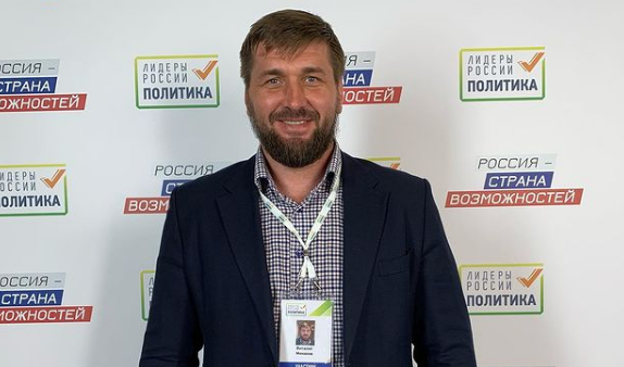 Минаков прокомментировал признание Нурмагомедова «спортсменом года»