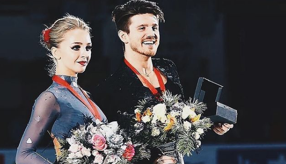 Степанова и Букин стали победителями чемпионата России по фигурному катанию