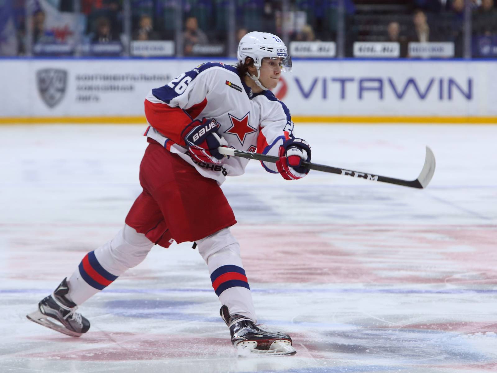 Романов забросил дебютную шайбу в НХЛ в своём третьем матче