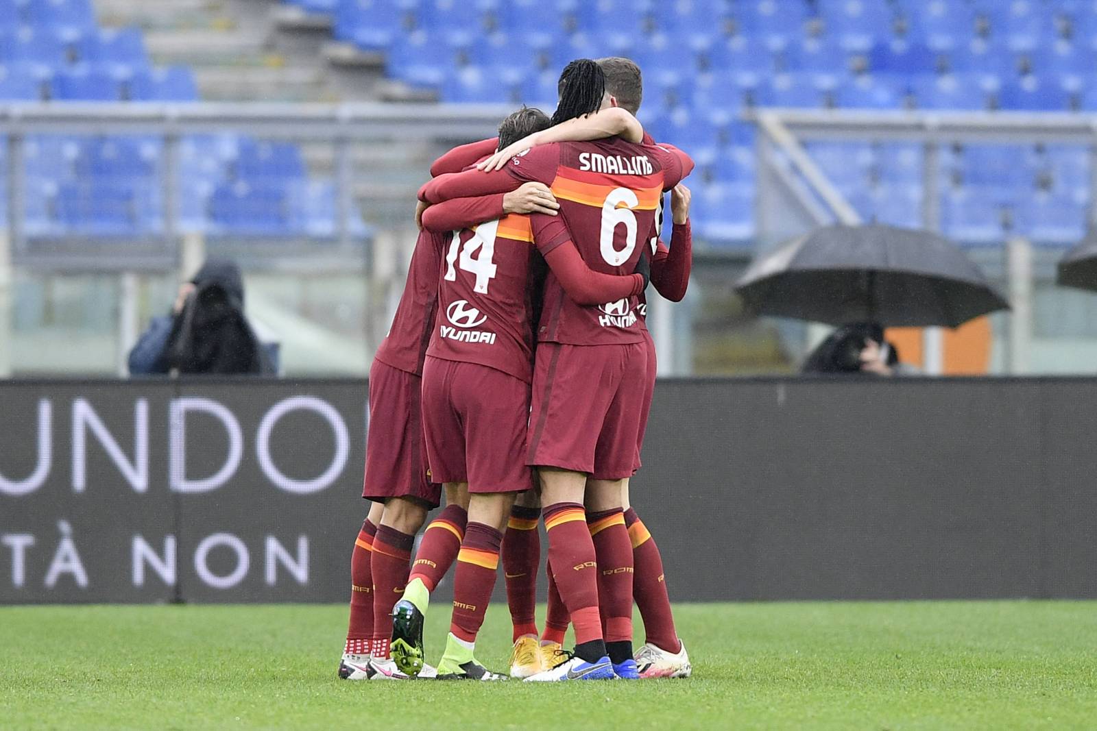 «Рома» сделала шесть замен вместо пяти – команде засчитали поражение 0:3