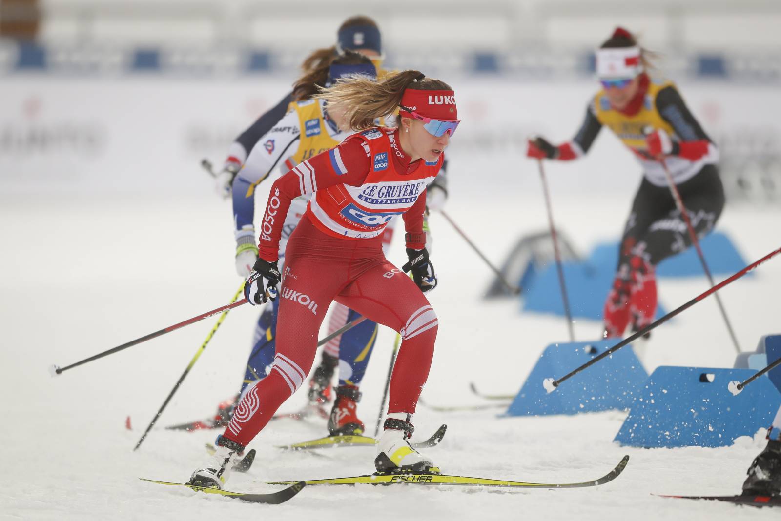 Сотрудник лыжной сборной показал, что в команде вынуждены делать с символикой России