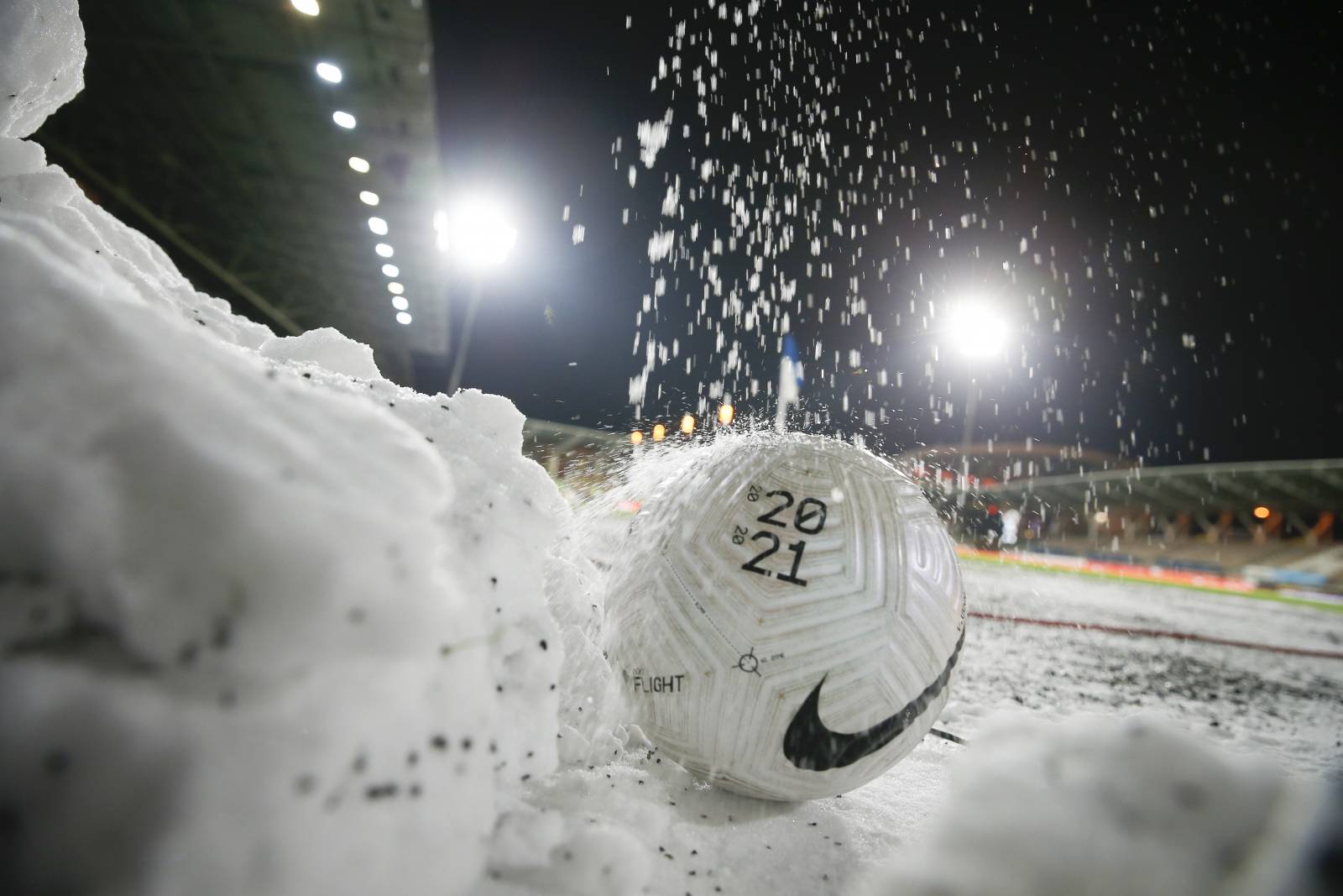 «Зенит-2» сыграл в футбол на льду