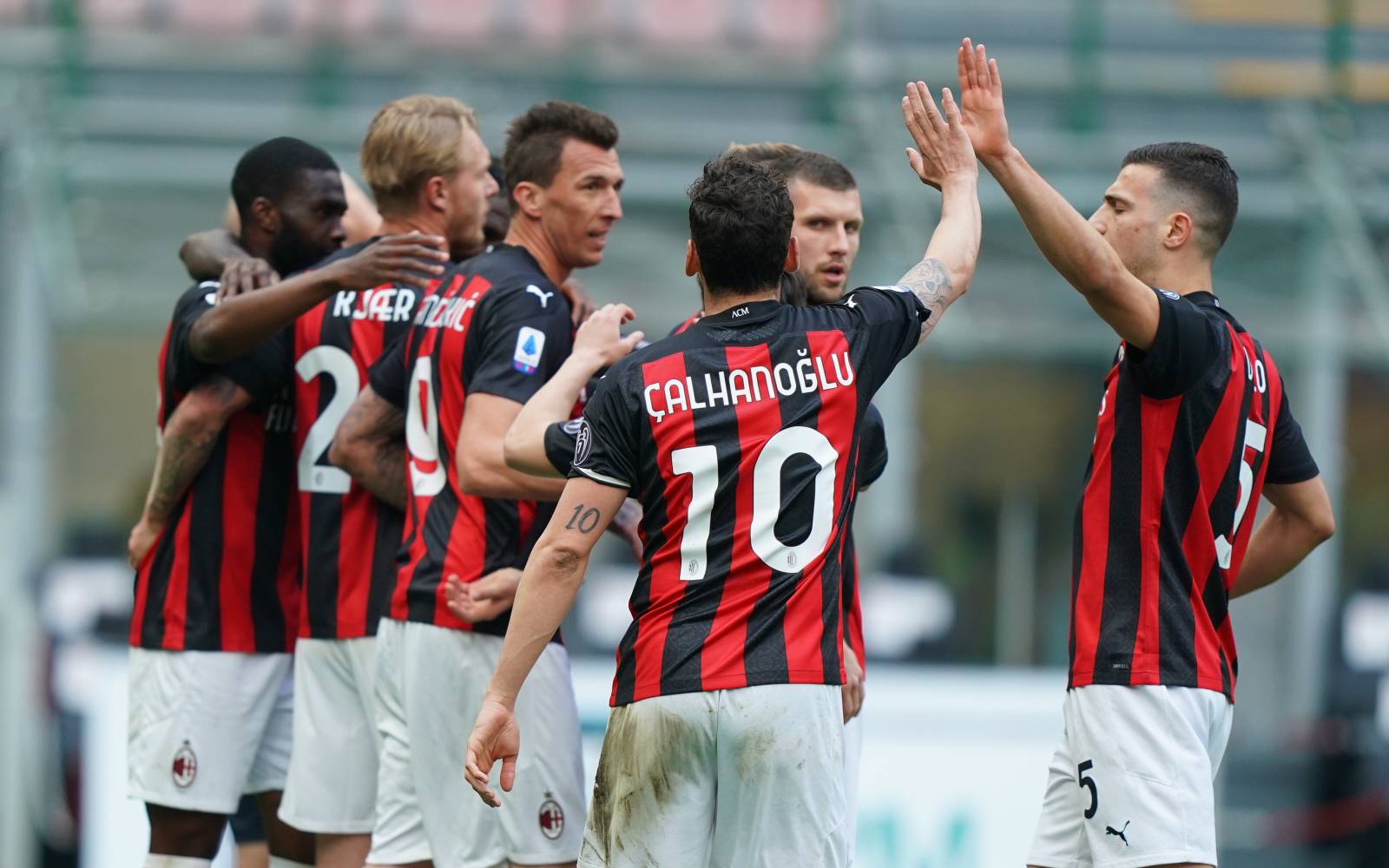 «Милан» забил семь голов в ворота «Торино»