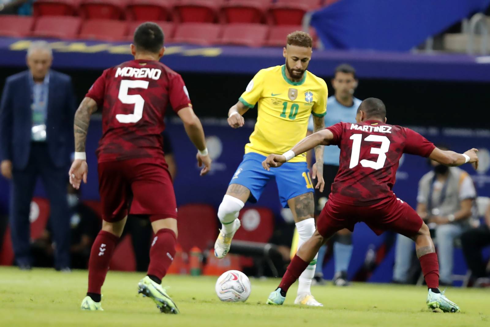 Бразильцы в стартовом матче Кубка Америки не оставили шансов венесуэльцам