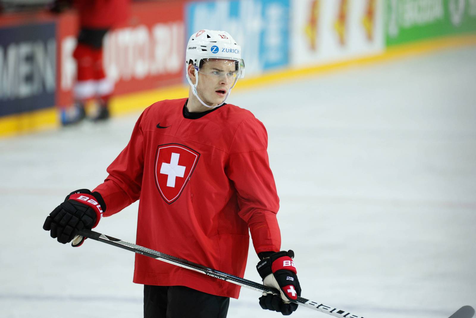 Форвард сборной Швейцарии продолжит карьеру в НХЛ
