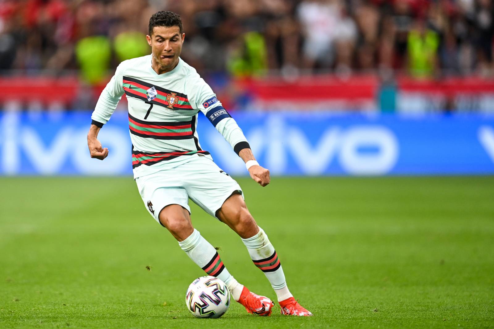 Роналду установил рекорд, сборная Португалии разорвала соперника на Евро 2020