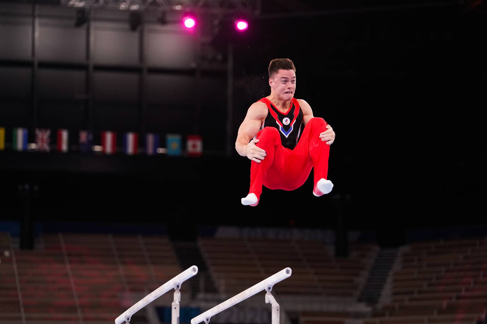 Нашим парням нет равных: Российские гимнасты выиграли олимпийское золото в Токио в командном многоборье