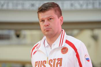 «Не рассказывайте сказки»: Губерниев резко ответил тренеру российских пловцов, обвинив его в провале команды