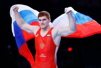 Евлоев вышел в полуфинал Олимпиады в Токио. Велиева и Чехиркин прекратили борьбу за золото