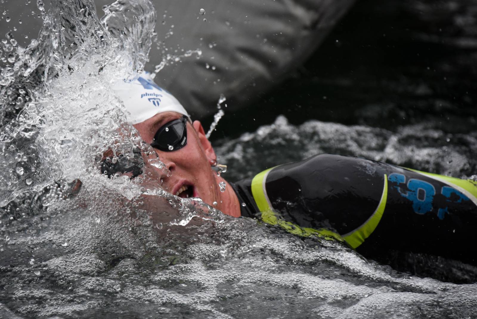 «Думал, что потеряю глаз»: Британский пловец объяснил, почему не завершил марафон