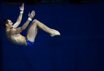 Российский прыгун в воду Бондарь объяснил, почему остался без медали
