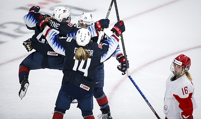 Женская сборная России по хоккею на чемпионате мира проиграла команде США со счётом 0:6