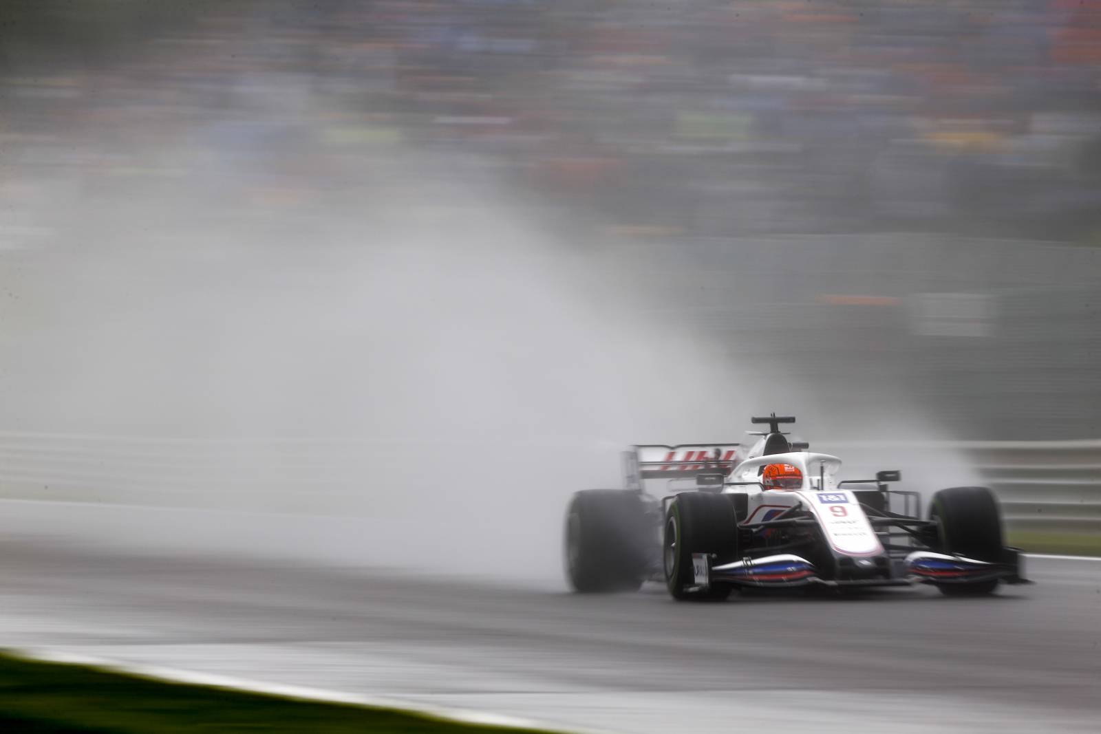 Мазепин показал первый в карьере быстрейший круг на Гран-при Бельгии