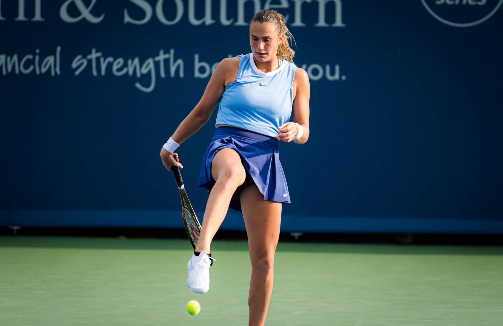 «Самоуничтожилась»: Соболенко высказалась после поражения в полуфинале US Open