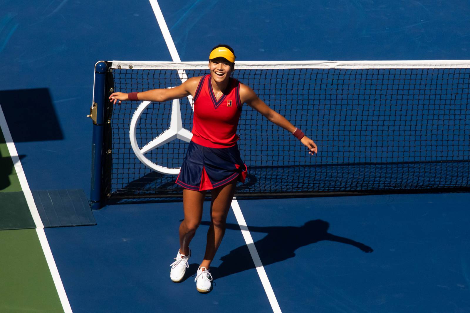 «Я не хотела останавливаться, но мне не разрешили»: Радукану рассказала о кровотечении в финале US Open