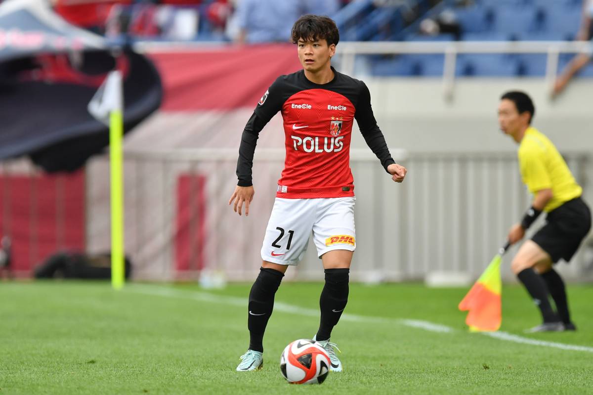 Hiroki Sakai scores the 800th home goal in Urawa Reds history