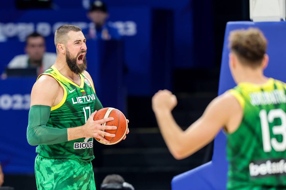 литва мексика. литва баскетболист. польша футбол сборная. мексиканский футбол. литва мексика.