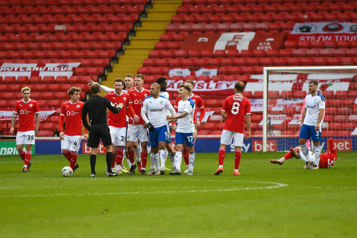 G2 матчи. Morecambe Football Club. Tranmere Rovers 2017 photo.