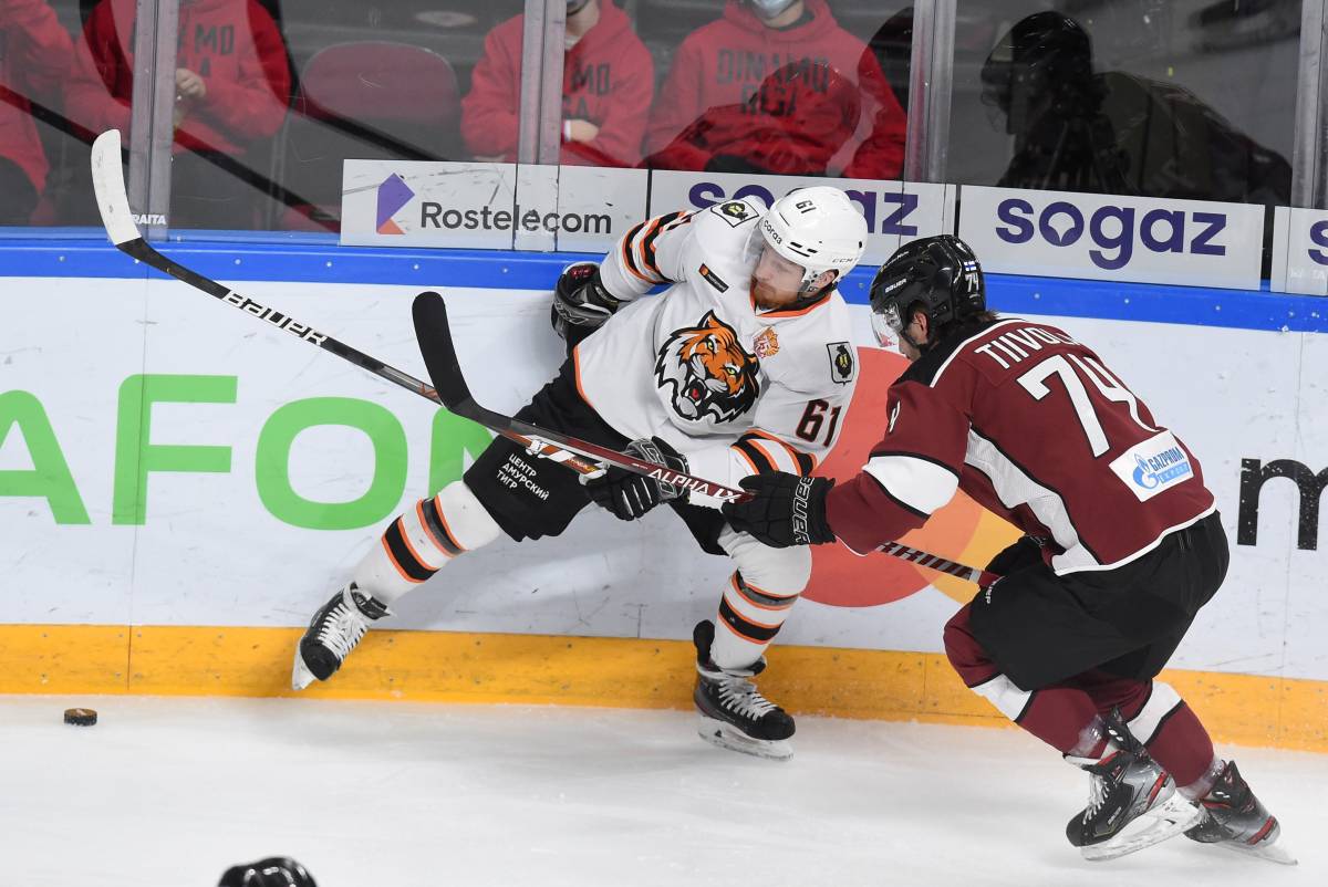 матч ска амур 15. амур-автомобилист фото. ска амур матч. автомобилист амур. хк амур ледовый дворец.