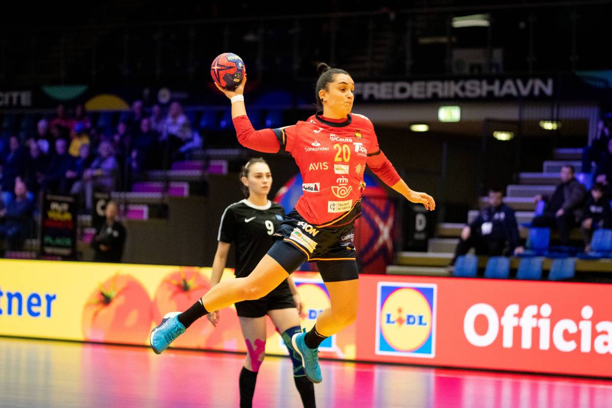 Spain (w) – Ukraine (w): current forecast and bet on the match of the group  stage of the World Handball Championship — December 1, 2023