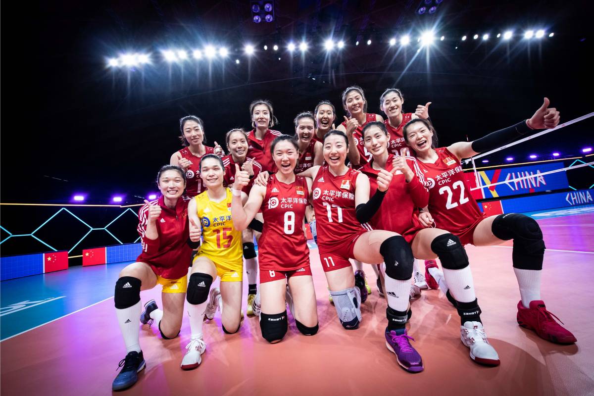 Китай суперлига женщины. СК Прометей волейбол женщины состав команды. Украинская команда волейдбол СК Прометей состав женский.