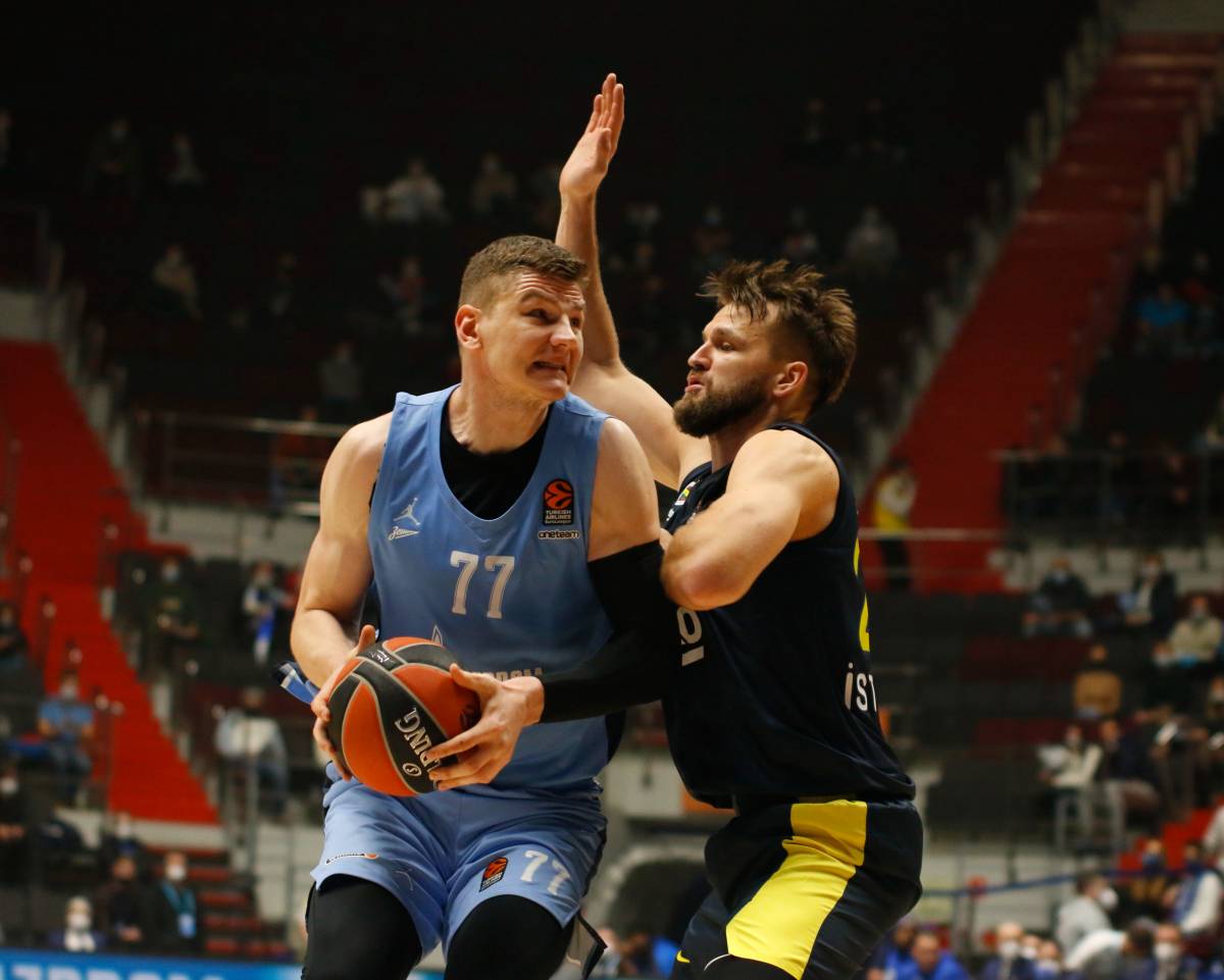 Баскетбол прямой эфир Евролига. Аркан Црвена звезда. Basketball Match.